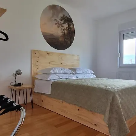 Gojini Dvori Apartmán *